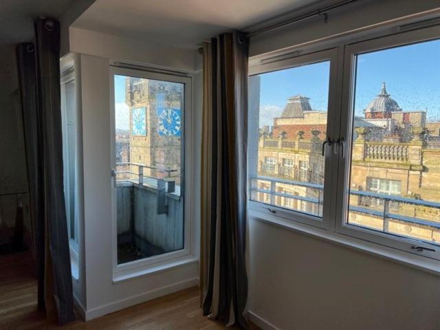 Modern & Spacious 2 Bed Merchant City Apart-High St Глазгоу Екстериор снимка