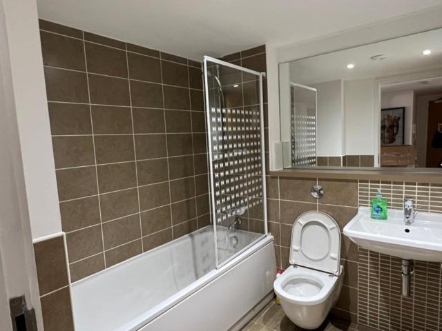 Modern & Spacious 2 Bed Merchant City Apart-High St Глазгоу Екстериор снимка