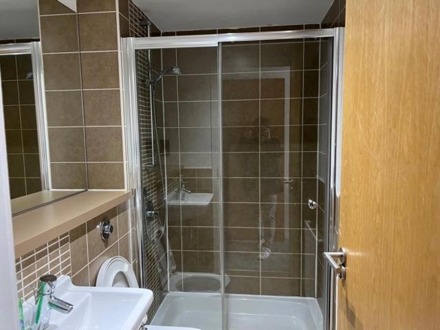 Modern & Spacious 2 Bed Merchant City Apart-High St Глазгоу Екстериор снимка