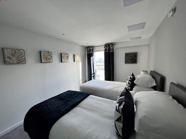 Modern & Spacious 2 Bed Merchant City Apart-High St Глазгоу Екстериор снимка